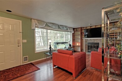 11632 Admiralty Way unit B, Everett, WA 98204 - photo 6