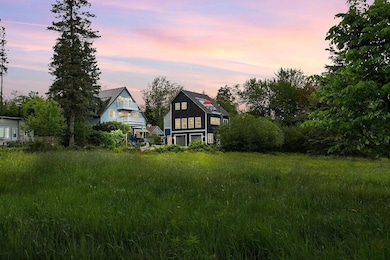 Main house exterior view 2