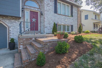 1413 Strathmore Dr Columbia MO-small-054