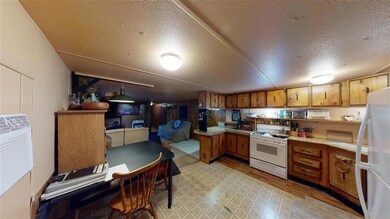 8 Commerce St, Holmen, WI 54636 - photo 5