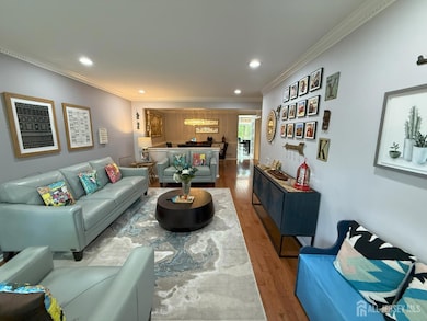 37 Dorchester Dr, East Brunswick, NJ 08816 - photo 4