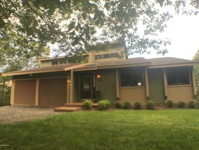 248 Journey Dr, Effort, PA 18330 - photo 2