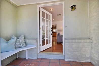 5036 Alhama Dr, Woodland Hills, CA 91364 - photo 3