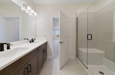 Aspen with Study Primary Bathroom