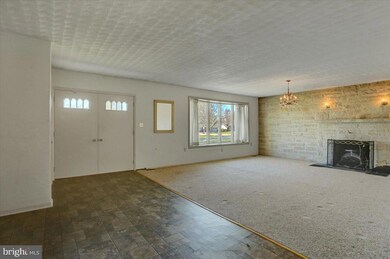 125 Kennedy Dr, Chambersburg, PA 17201 - photo 7