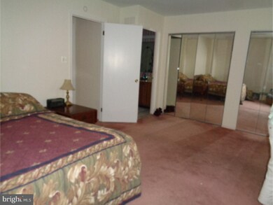 512 Waller Way, Norristown, PA 19403 - photo 6