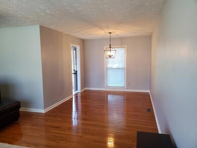 9116 Brandywyne Dr, Louisville, KY 40291 - photo 5