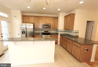 11934 Weybridge Ln, Germantown, MD 20876 - photo 4
