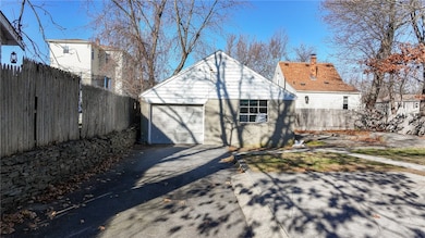 31 Celestia Ave, Cranston, RI 02920 - photo 6