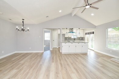 4911 Dogwood Dr, Rosenberg, TX 77471 - photo 4