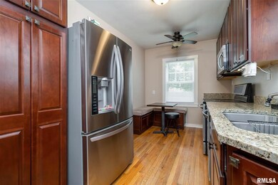 1915 4th St, Moline, IL 61265 - photo 7