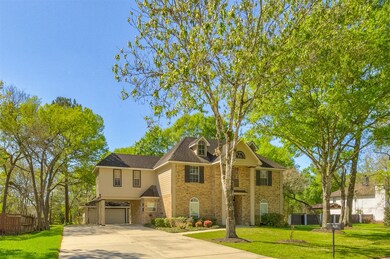 806 Balmoral Ct, Friendswood, TX 77546 - photo 2