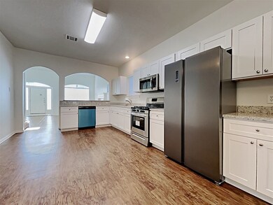 811 E Clady Ct, Spring, TX 77386 - photo 4