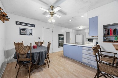 1724 O Ave NW, Cedar Rapids, IA 52405 - photo 7