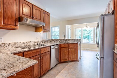 102 Whitby Ct, Jacksonville, NC 28540 - photo 6