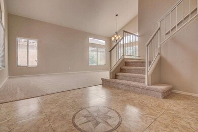 104-FrontRoom_Overview_1.jpg