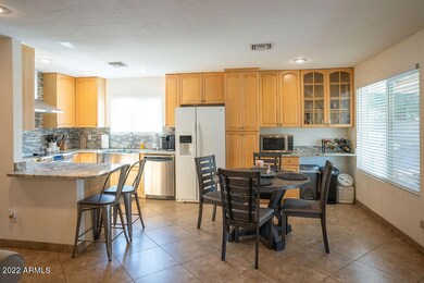 Kitchen/Dining