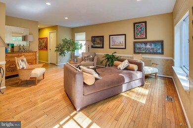 5640 Vantage Point Rd, Columbia, MD 21044 - photo 4