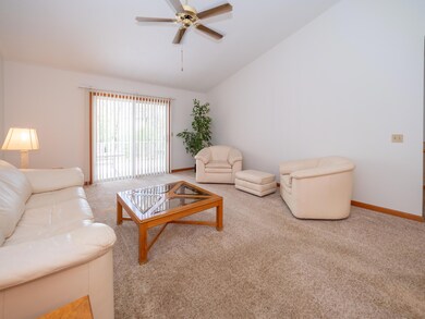 6112 Fairgrove St-105