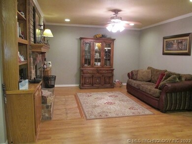 1216 Beaverly St, Ardmore, OK 73401 - photo 4