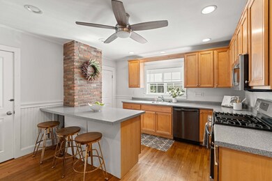 30 Dolloff Ave, Beverly, MA 01915 - photo 4