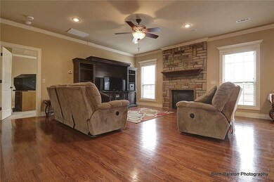 Beautiful flooring & Stone fire place!!