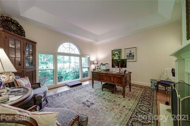 Living room? Office? Study? Sitting in the front o