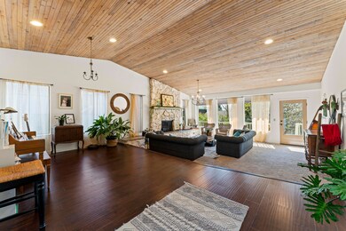 1770 NE Hillcrest Ln, Grants Pass, OR 97526 - photo 6