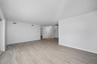 2807 Willow Rd unit 103, Homewood, IL 60430 - photo 7