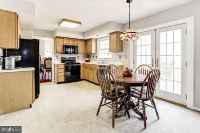 6250 Darlington Ct, Frederick, MD 21703 - photo 4