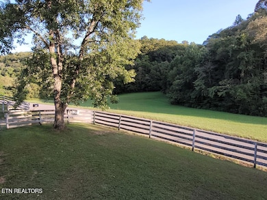 3381-Upper-Caney-Valley-Road-05