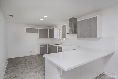 500 Amber Dr, Weslaco, TX 78596 - photo 4