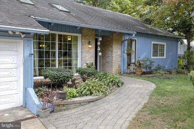 13303 Briarwood Dr, Laurel, MD 20708 - photo 2