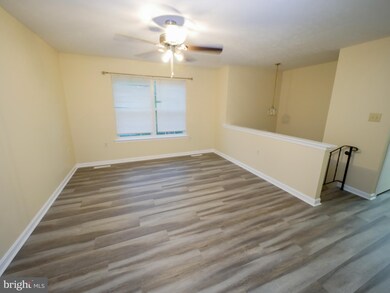 29605 Jennifer Dr, Mechanicsville, MD 20659 - photo 6