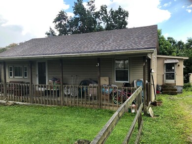 325 Sunshine Camp Rd, Shepherdsville, KY 40165 - photo 3