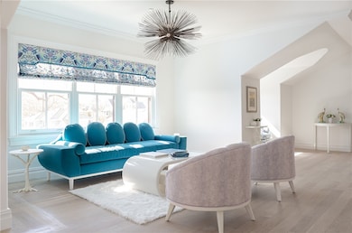 78 Rhode Island Ave unit 8, Newport, RI 02840 - photo 2