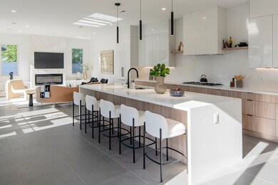 8 Hamlin Ave, Medford, MA 02155 - photo 6