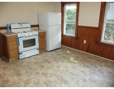 17 Princeton St unit 1, Worcester, MA 01610 - photo 4