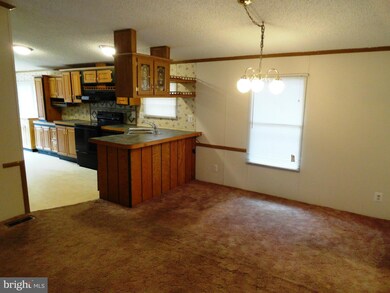 1508 Flanders Ln unit TRLR F, Harwood, MD 20776 - photo 7