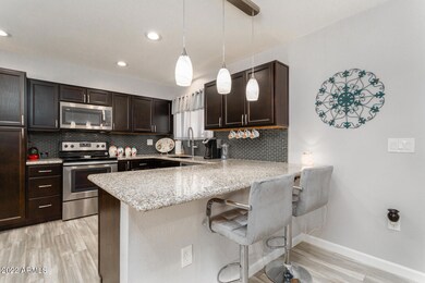 Listings_12023_N_103rdAve_Images-7