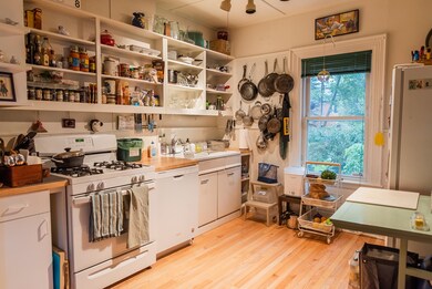 207 Appleton St, Cambridge, MA 02138 - photo 4