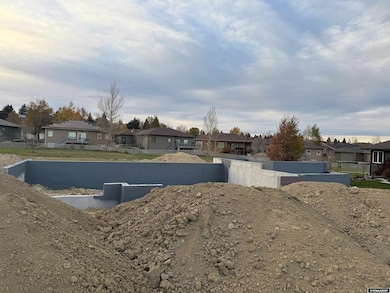 1072 Cornwall, Casper, WY 82609 - photo 2
