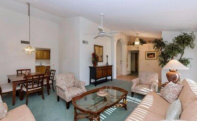 13820 W Elmbrook Dr-large-006-6-Living R