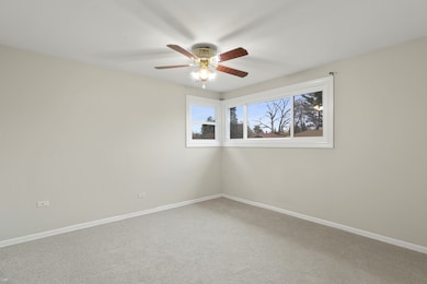 926 S 6th Ave, Des Plaines, IL 60016 - photo 4