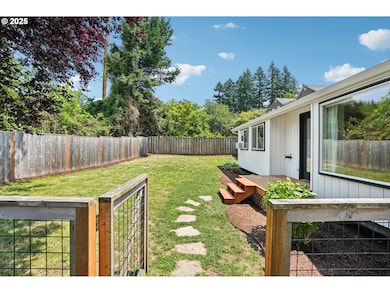 2924 SW Multnomah Blvd, Portland, OR 97219 - photo 3