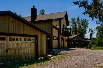 Detached garage toward guest/rec bonus/shop and ma