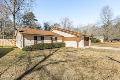 255 Jefferson Cir 4