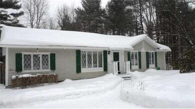 25 Loiselle Ave, Fitchburg, MA 01420 - photo 2