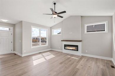 1425 Locust St, Waukee, IA 50263 - photo 3