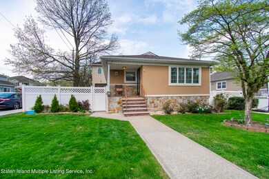 68 Gansevoort Blvd, Staten Island, NY 10314 - photo 4